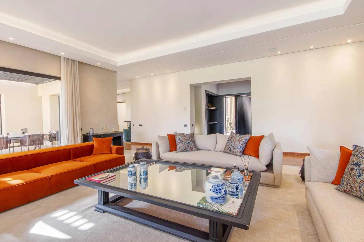 Villa Fairway, Deux salons, une même lumière